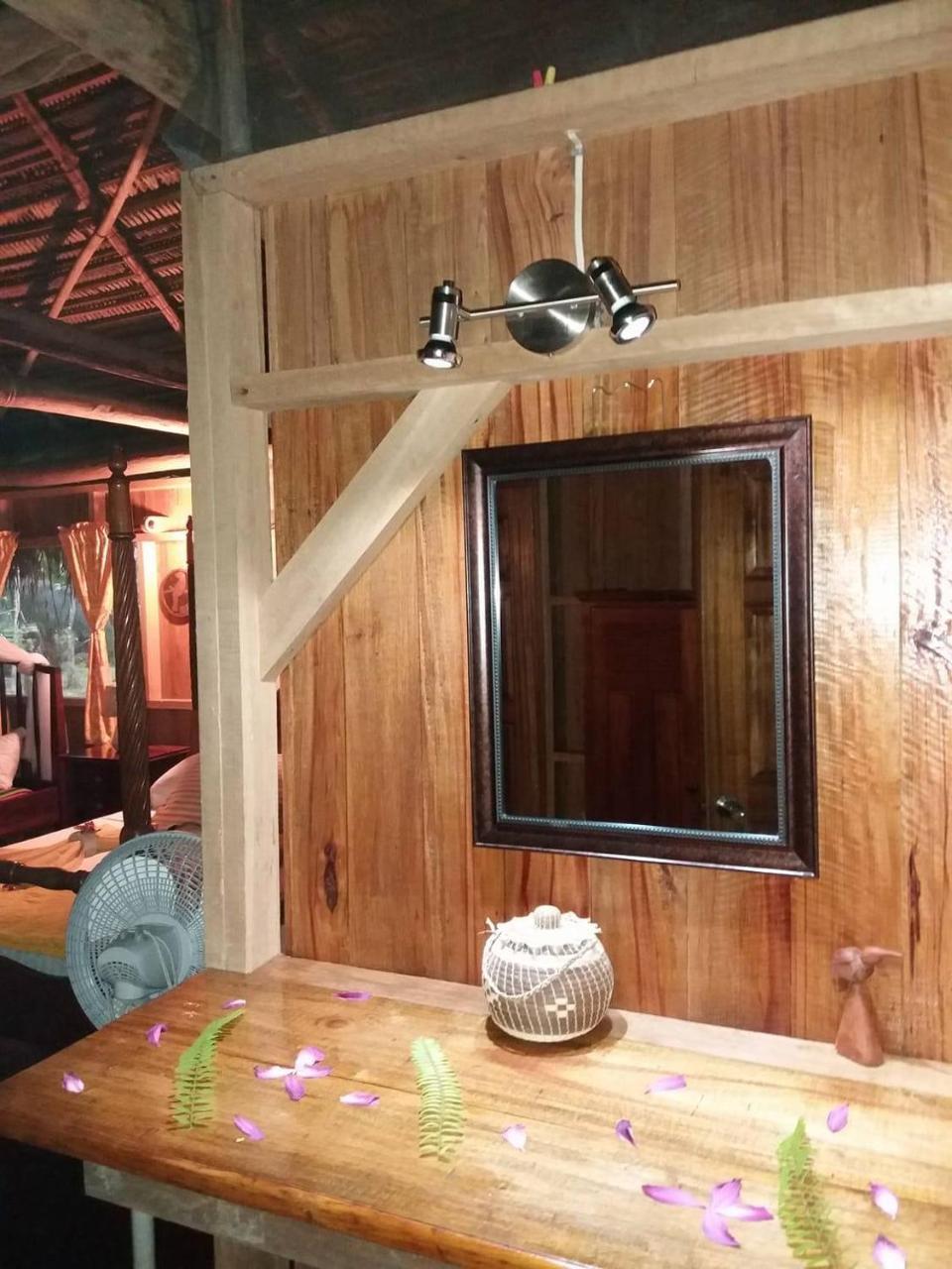Sun Creek Lodge プンタ・ゴーダ エクステリア 写真